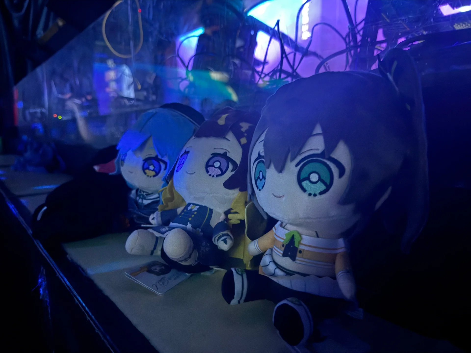 Hololive plushies at the rave